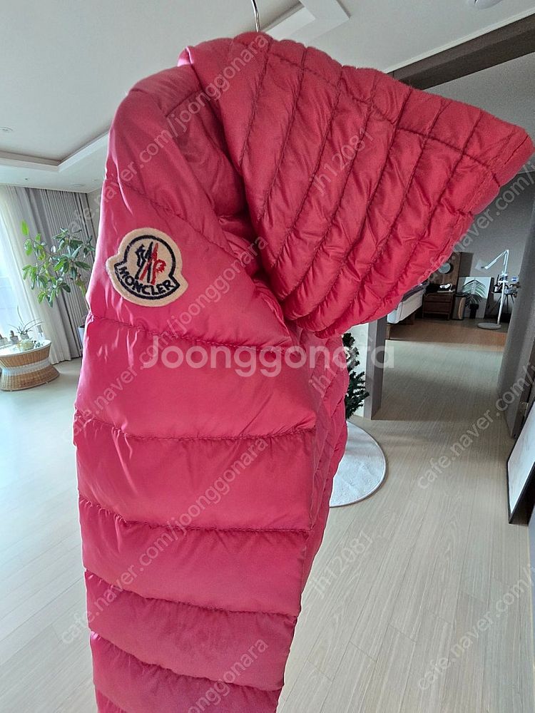 (가격내림)몽클레어 키즈 여아 패딩 12A--7