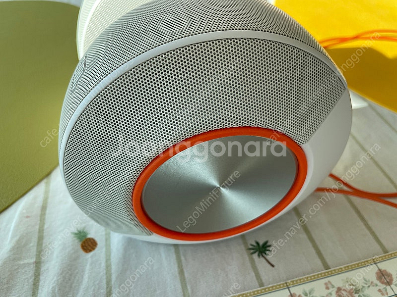 JBL Pebbles--2