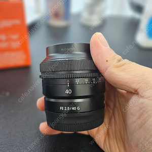 상태 좋고 박스풀 소니 40mm F2.5G 렌즈 판매합니다.