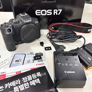 캐논 미러리스 카메라 EOS R7