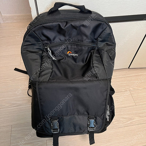 로우프로(Lowepro) 카메라 가방 팝니다