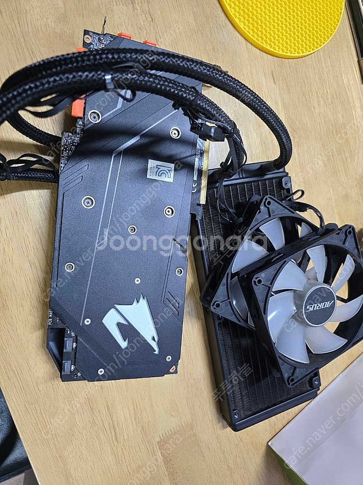 기가바이트 rtx 2080ti 어로스 익스트림 판매해요.{수냉식}--0