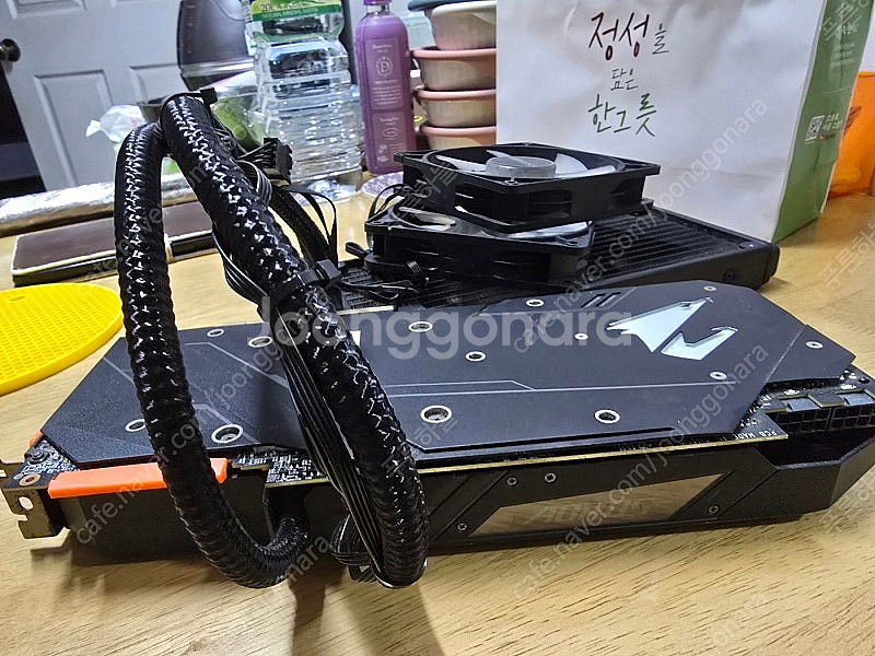 기가바이트 rtx 2080ti 어로스 익스트림 판매해요.{수냉식}--1