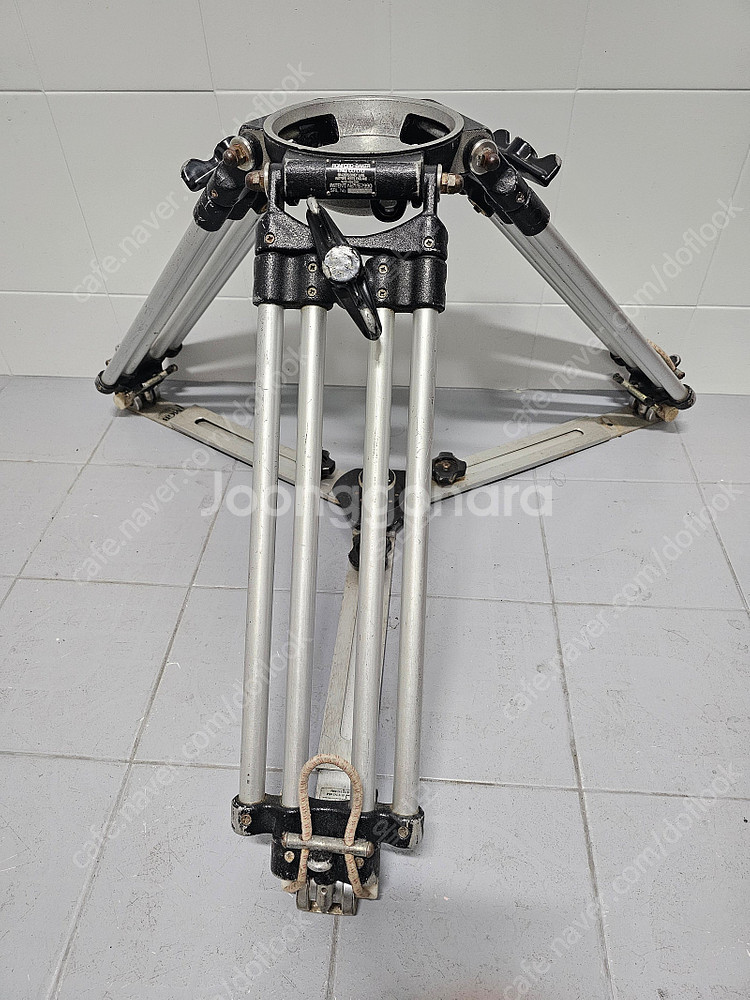 Ronford Baker, Sachtler 등 트라이포...--2