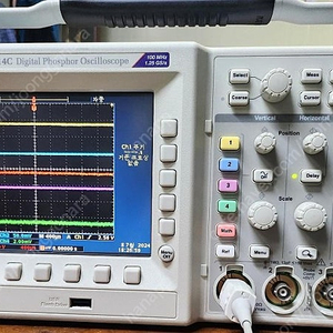 Tektronix TDS3014C 4ch DPO 100Mhz 1.25GS/s