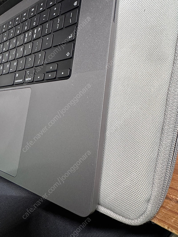 서울/가좌] 맥북프로 16인치 M1 MAX 1테라 32기가램 - 220만원--2