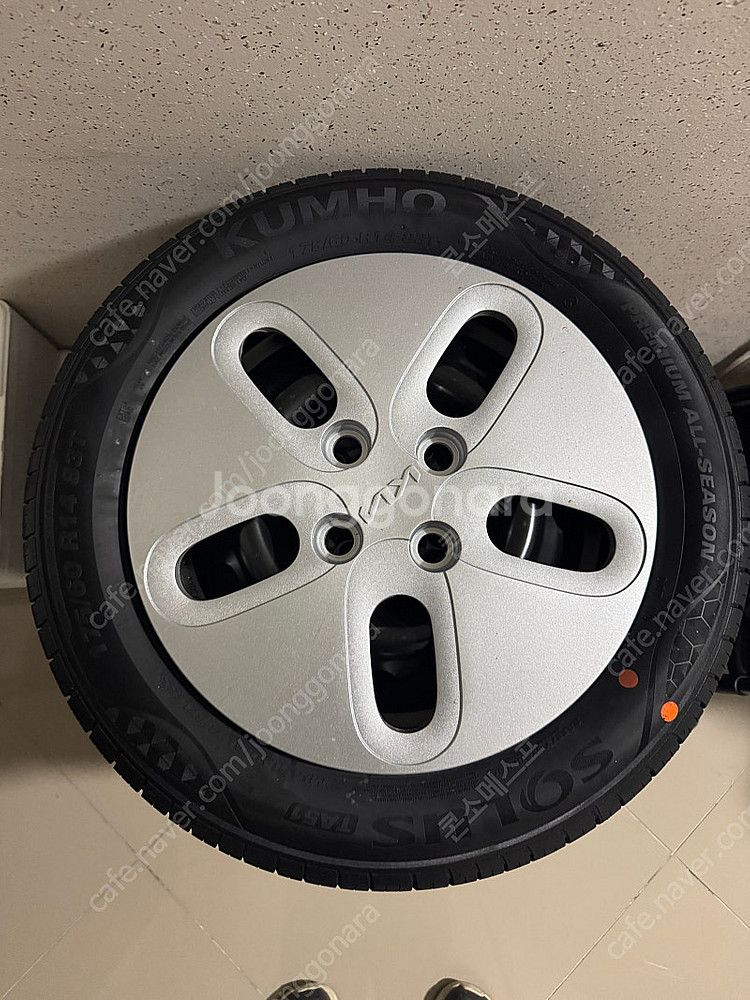 레이 페페리 임판급 14인치 스틸휠타이어+휠커버+tpms판매(부산)--0