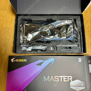 기가바이트 어로스마스터 RTX 4090 24gb 팝니다