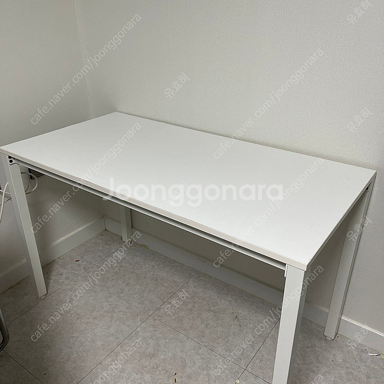 제로데스크 컴퓨터책상 1200x600 팔아요--0