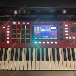 AKAI MPC KEY 37 팝니다