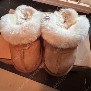 호주어그 UGG 키즈 슬리퍼 EU32/33