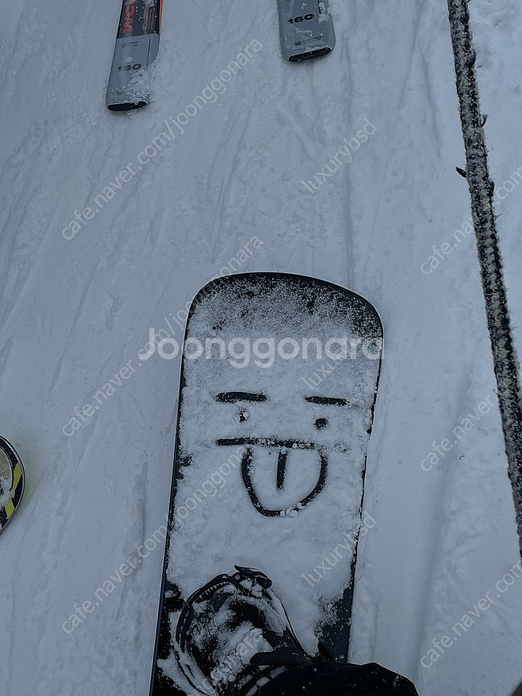 무주 시즌권 삽니다--0