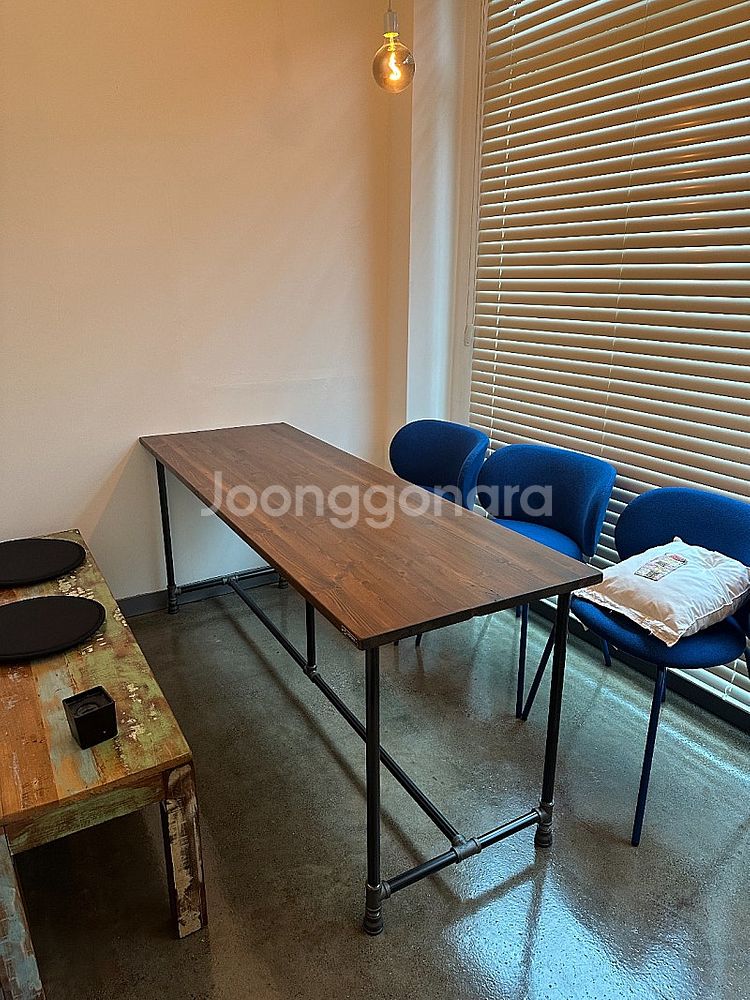 전시/협찬가구 할인판매[2인4인 테이블 책상 바테이블 ...--0