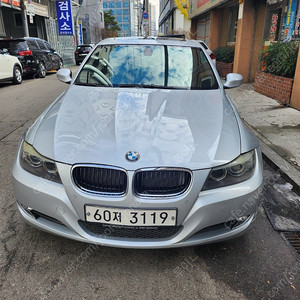 BMW320i (e90) 09년식 팔아요