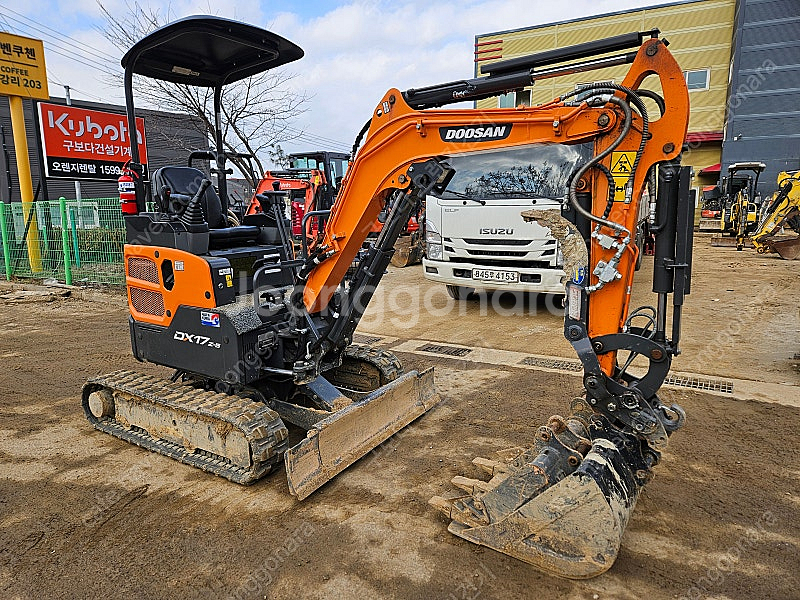 중고미니굴삭기 두산 ZX17 포크레인 22년식 코끼리집...--0