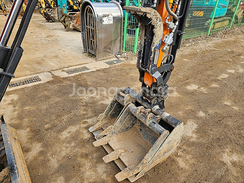 중고미니굴삭기 두산 ZX17 포크레인 22년식 코끼리집...--4