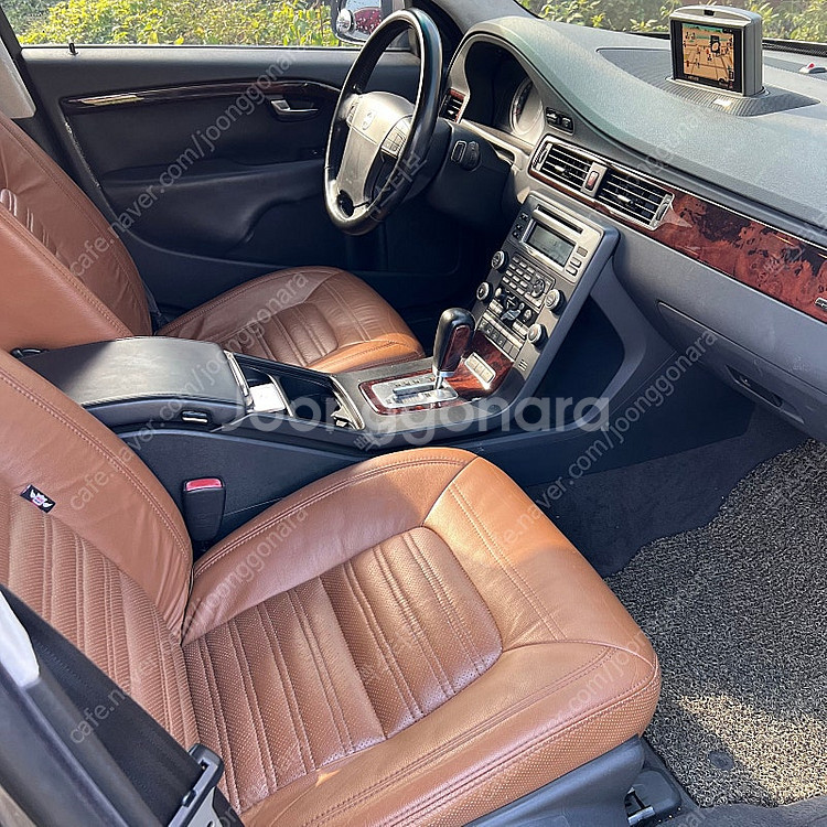 볼보 S80 V8 자연흡기 8기통--3