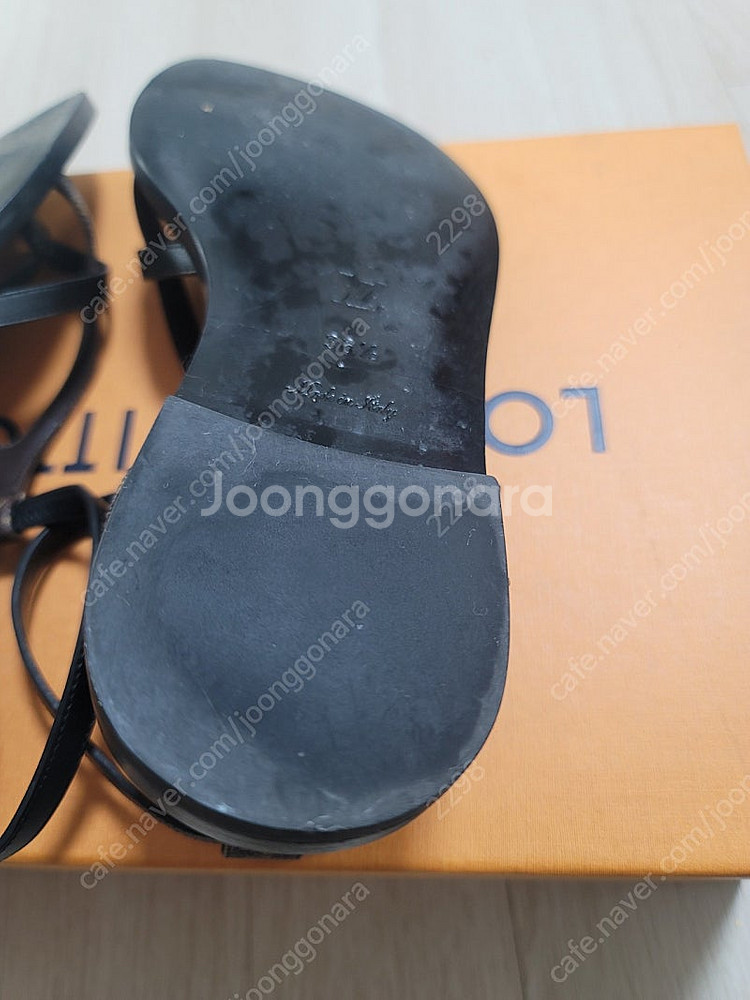 루이비통 여성 샌들 팝니다--5
