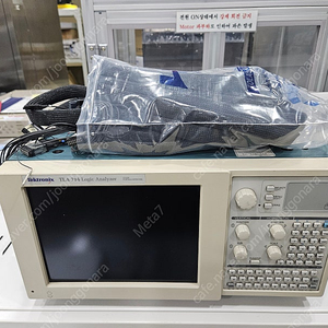 Tektronix TLA 714A Logic Analyzer & Probe (불량 - 화면불량/부팅불량) 부품용으로 판매