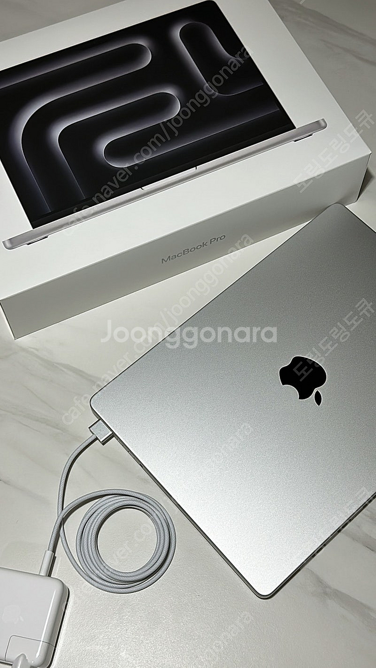 맥북프로 m4 512gb 16램--0
