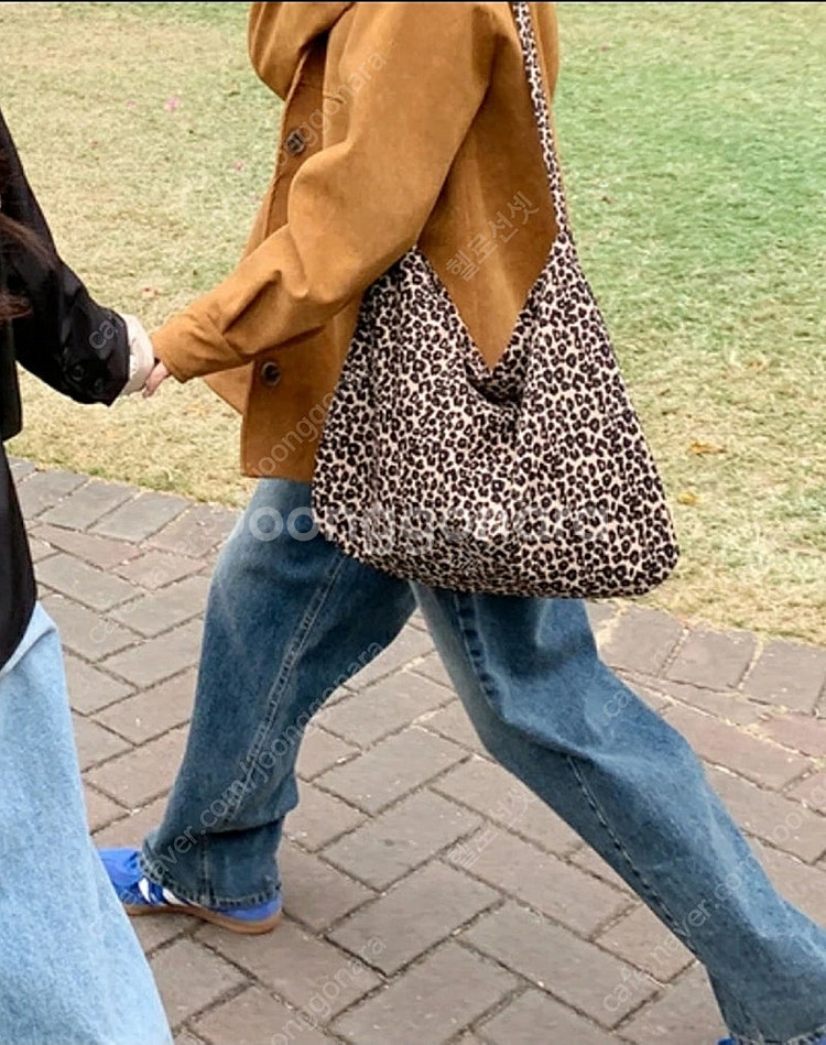 육육걸즈 레오파드 에코백--1