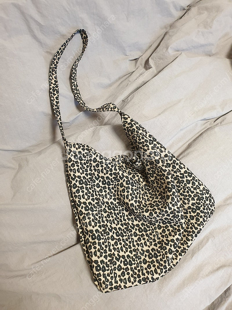 육육걸즈 레오파드 에코백--0