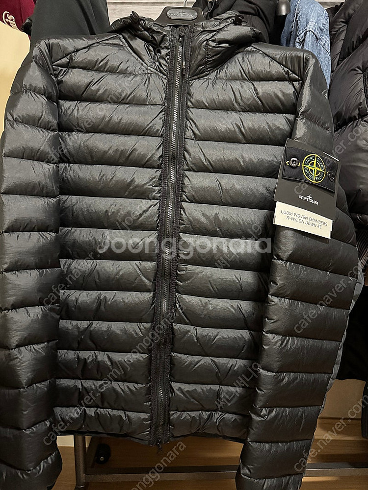 스톤아일랜드 경량패딩 블랙 XL 24fw--0