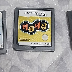 닌텐도 ds 젤다 몽환의 모래시계 리듬세상 놀동숲 팝니다