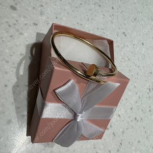 (가격내림)까르띠에 못팔찌st 팔아요