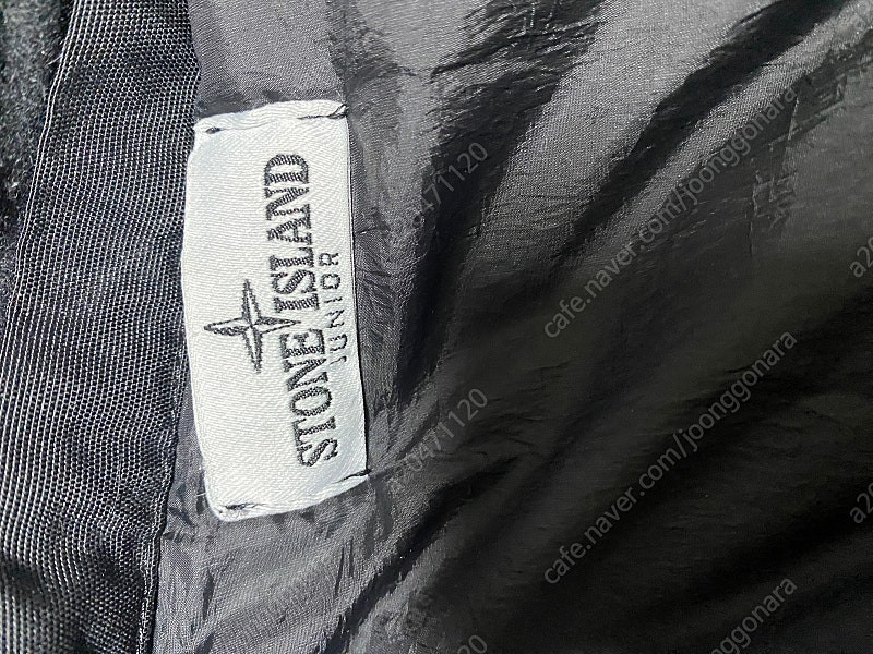 스톤아일랜드 크랭클랩스 후드 블랙 패딩 팝니다--5