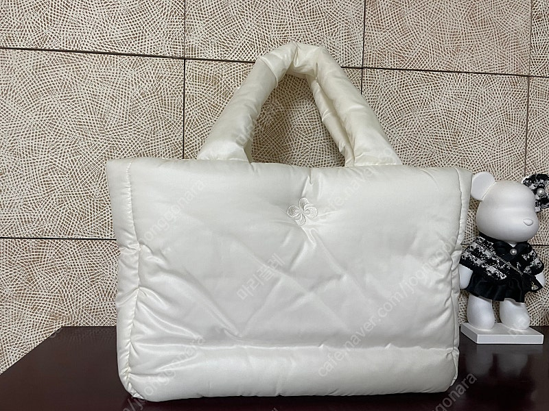 헤레틱 패딩백 크림 새제품--3