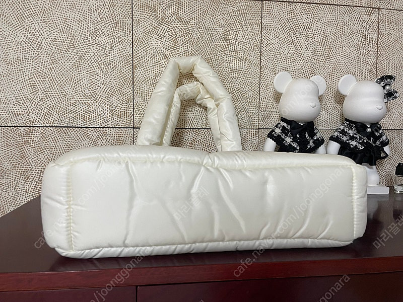 헤레틱 패딩백 크림 새제품--4