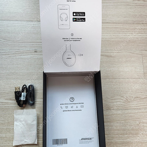 보스 QC 35 II (개봉만 한 상태) 판매합니다.