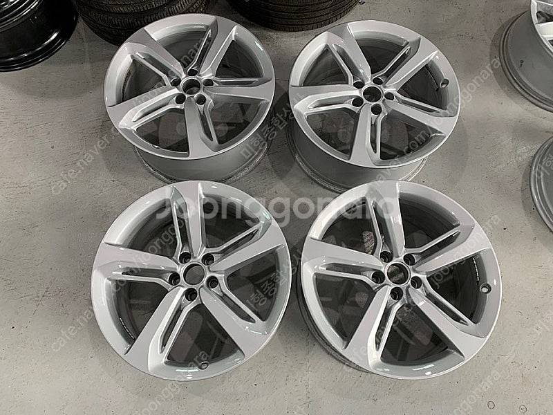 [판매] 아우디 A7, RS7 20인치 순정휠 팝니다.--1