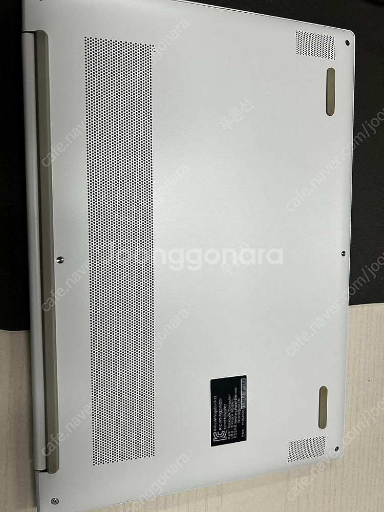 Lenovo Yoga Slim 7i Carbon 13I...--2
