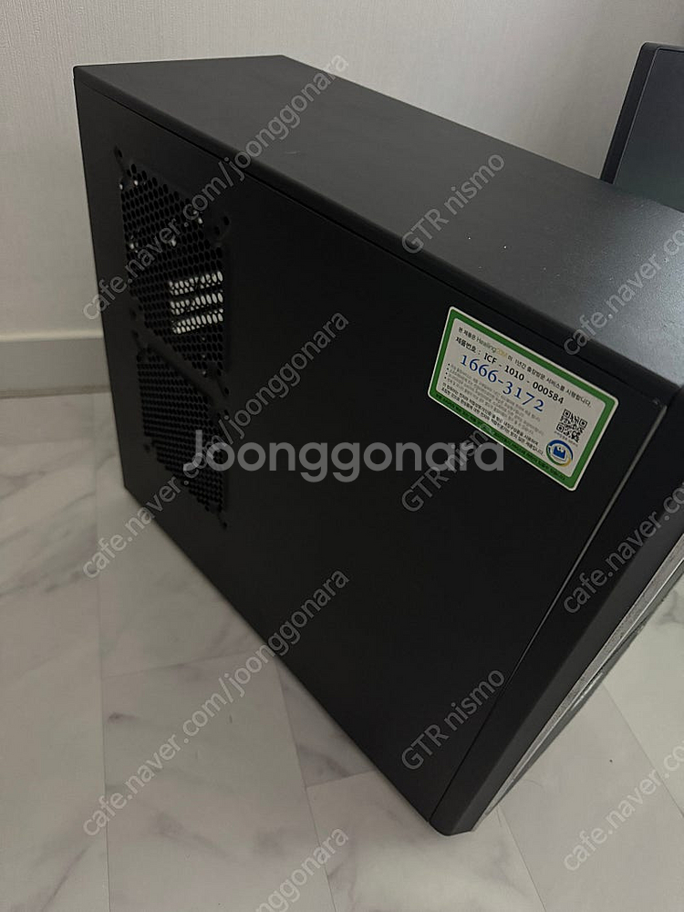 인텔10세대 i3 10105 pc본체 팝니다.--4