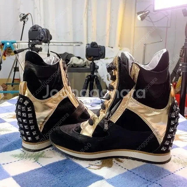 MCM 키높이 여성 스니커즈 uk36 230-235사이...--1
