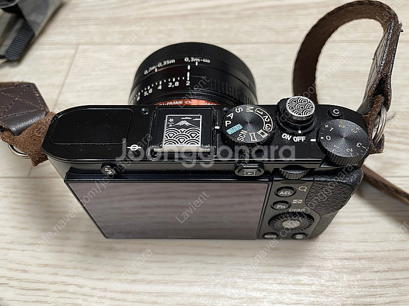 소니 RX1 + FDA-EV1MK 판매합니다--7