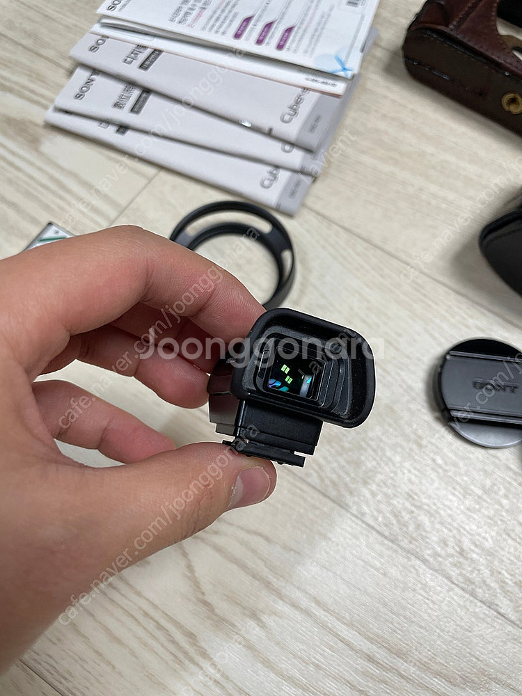 소니 RX1 + FDA-EV1MK 판매합니다--8