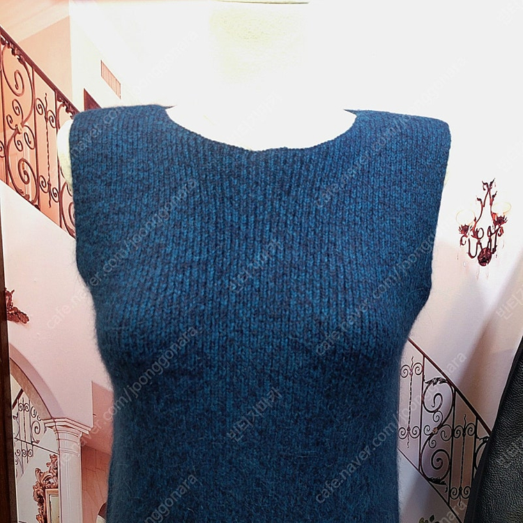 코스 COS 슬리브리스 니트 튜닉--1