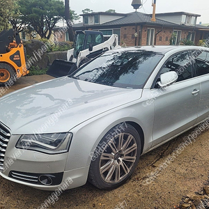 아우디 A8 4.2TDI QUATTRO 14년식