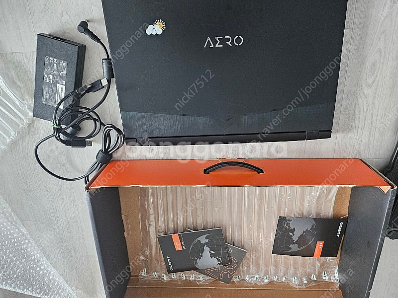 기가바이트 게이밍 노트북 aero 17 hdr kb--4