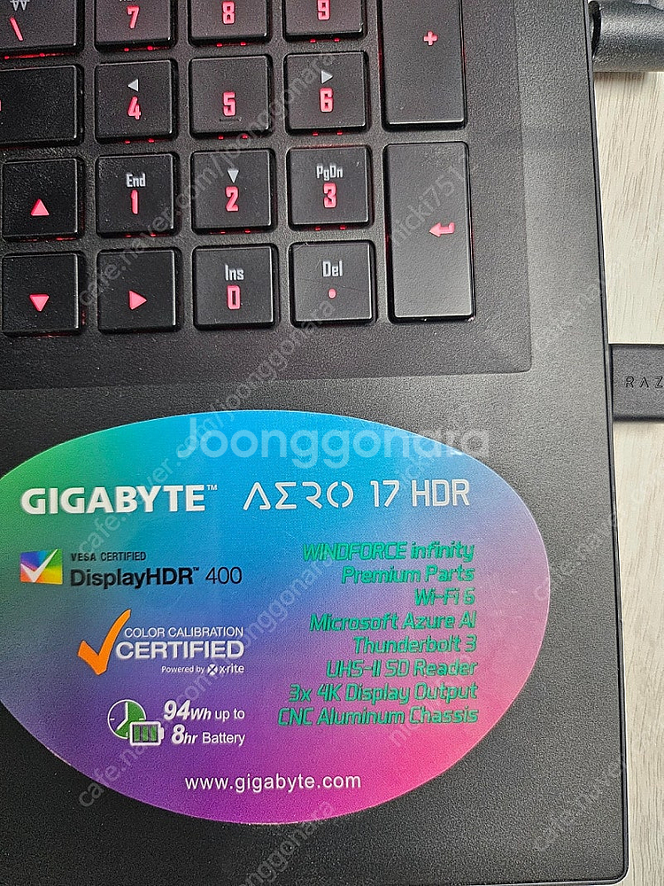 기가바이트 게이밍 노트북 aero 17 hdr kb--9