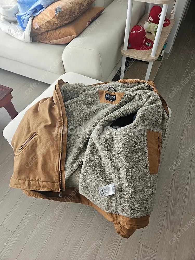 칼하트 양털자켓 팝니다--1