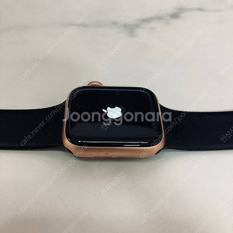 애플워치5 로즈골드 40mm 케이블포함 S급 배터리94...--2