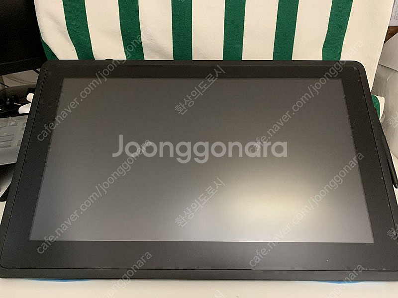 와콤 신티크 22 DTK-2260--2