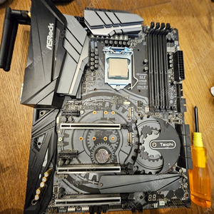 반본체ㅡ9700k ddr16g gtx1080ti 등