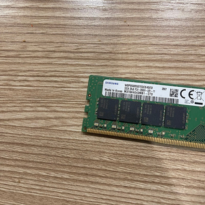 삼성 ddr4 32g 2666v 램 메모리 팝니다.