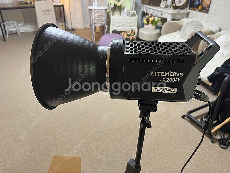 고독스 LA200D 가우포토 정품 지속광 조명 팝니다--0