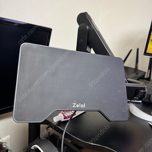 zelal Magnetic VESA Dock 12.9 아이패드 전용 거치대